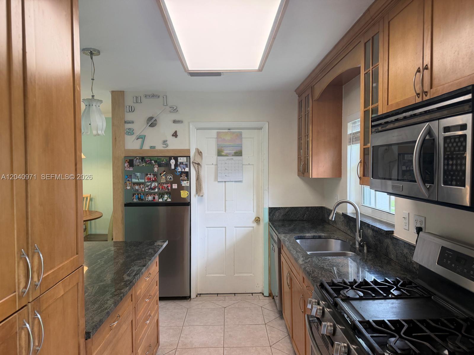 12551 Southwest 35th Street Miami, FL 33175 - Photo 9 of 55