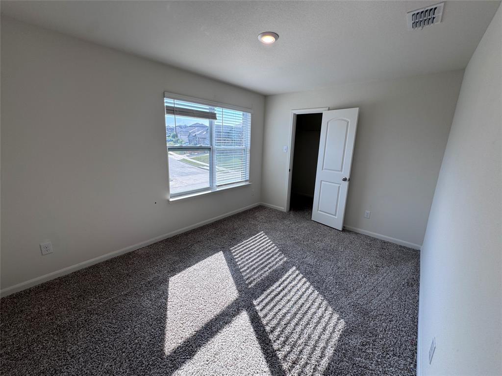 152 Banjo Trail Newark, TX 76071 - Photo 21 of 32