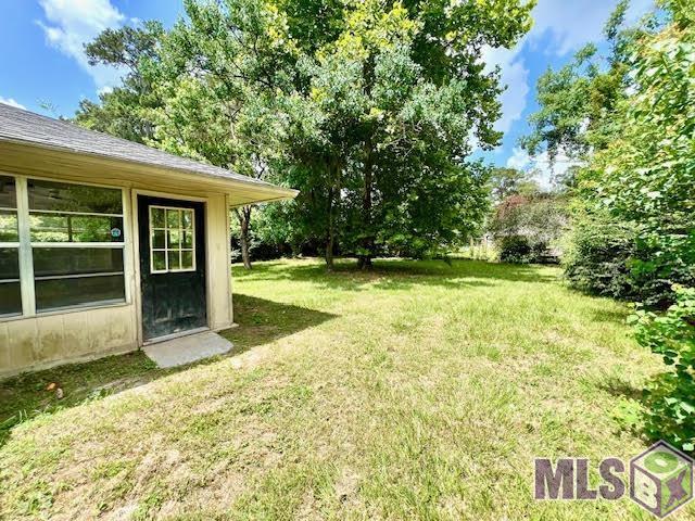 5319 Wexford Drive Baton Rouge, LA 70814 - Photo 2 of 13 Backyard