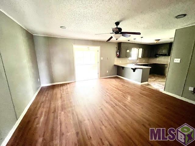 5319 Wexford Drive Baton Rouge, LA 70814 - Photo 4 of 13 Living room