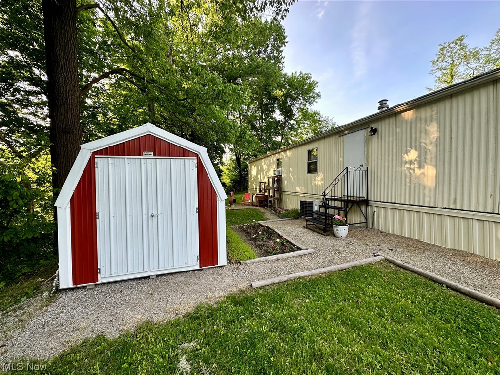 5135 Rucker Road Mount Perry, OH 43760 - Photo 8 of 28