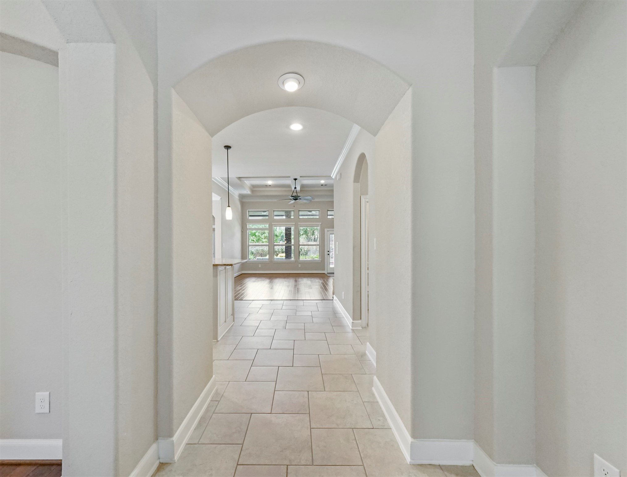 9915 Rochs Hill Court Katy, TX 77494 - Photo 4 of 32 a view of a hallway