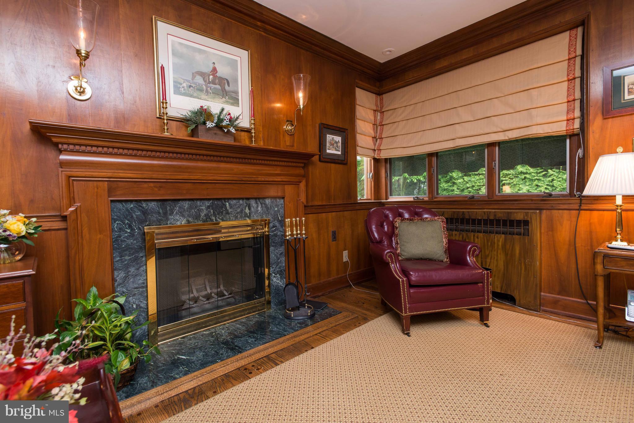 105 Witherspoon Road Baltimore, MD 21212 - Photo 13 of 30 Family Room