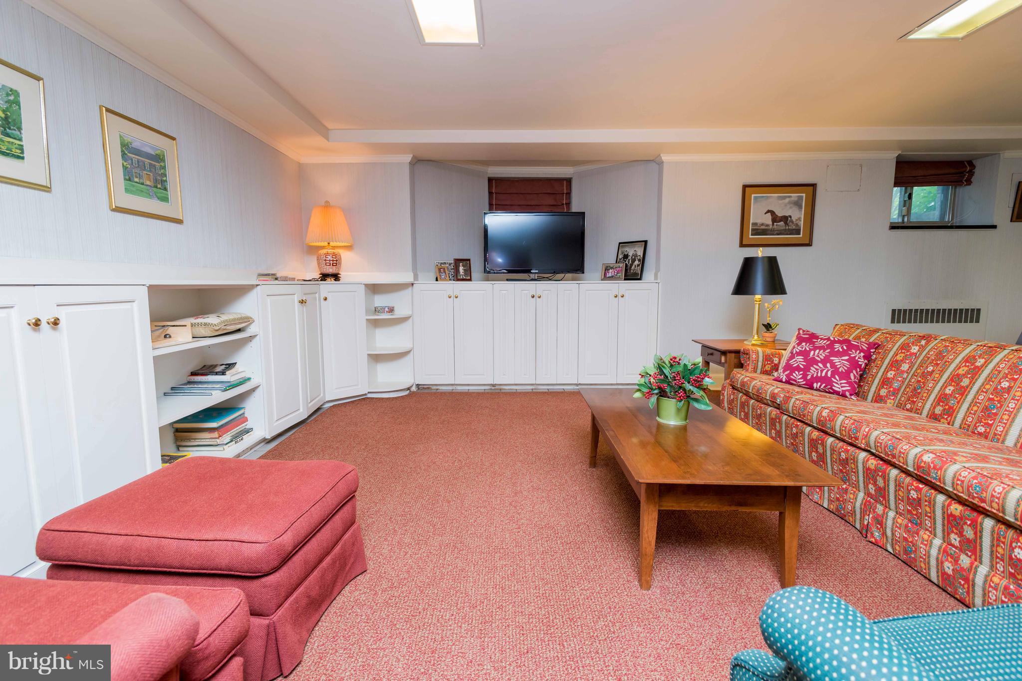 105 Witherspoon Road Baltimore, MD 21212 - Photo 23 of 30 Family Room