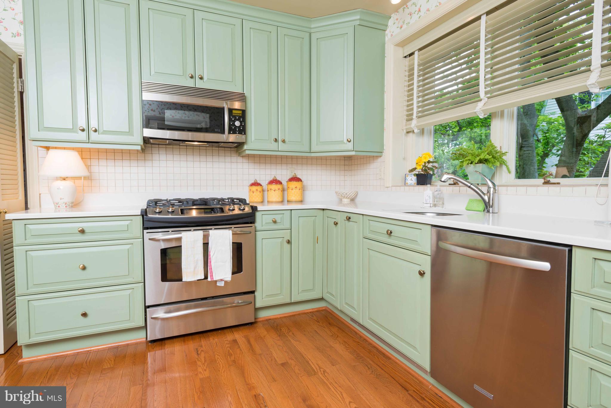 105 Witherspoon Road Baltimore, MD 21212 - Photo 7 of 30 Kitchen