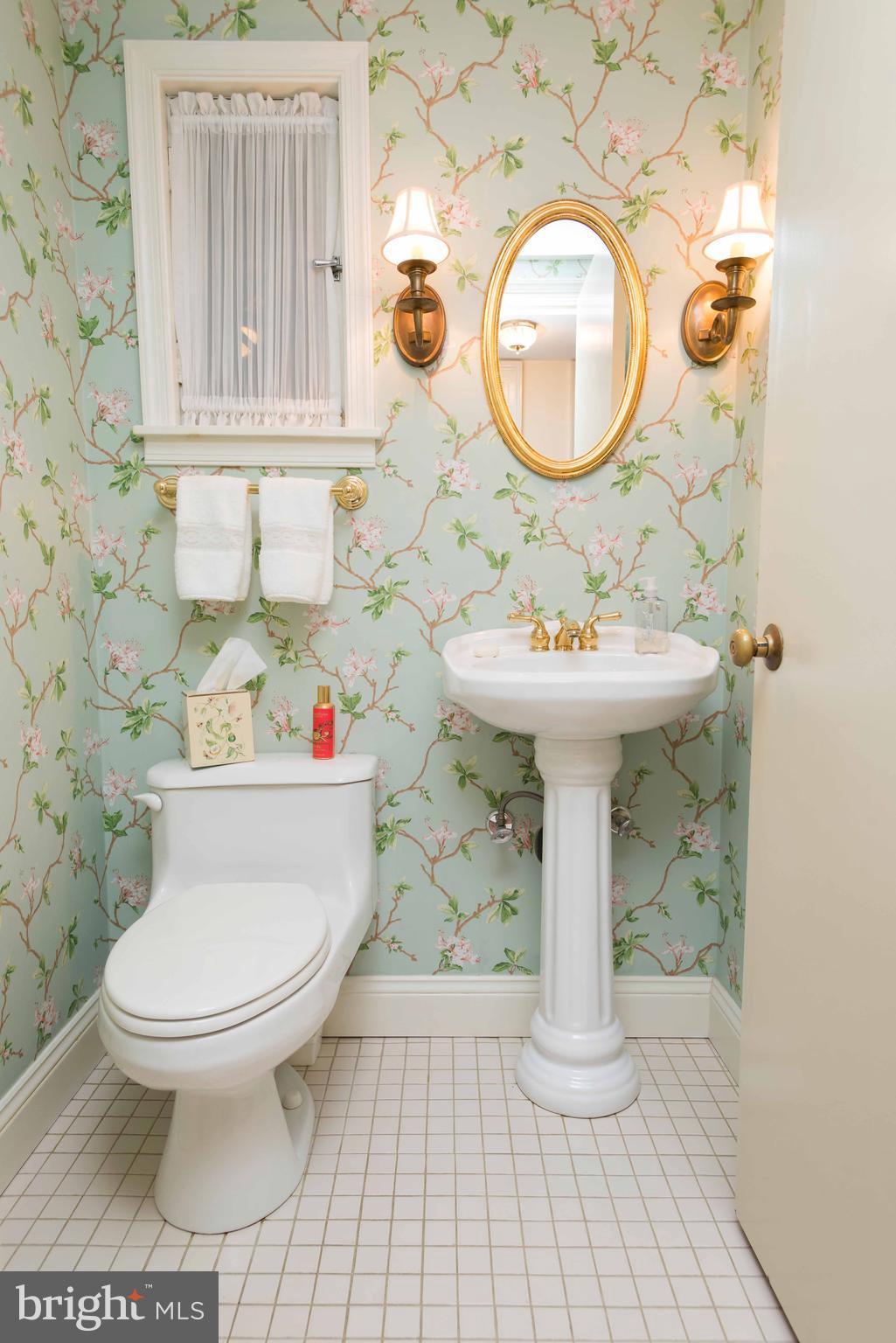 105 Witherspoon Road Baltimore, MD 21212 - Photo 10 of 30 Bath
