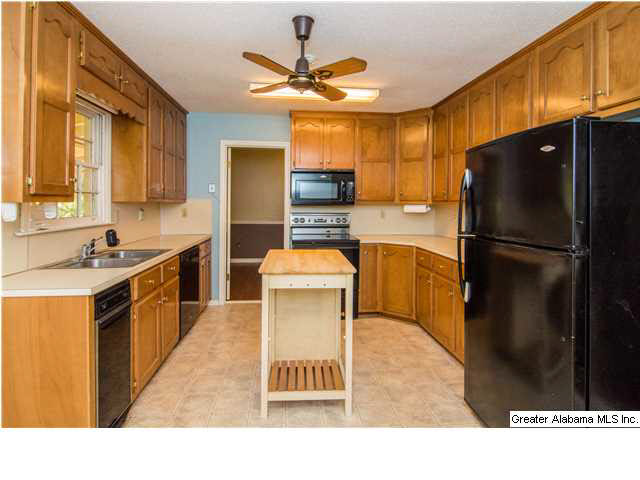 3916 Rock Ridge Road Birmingham, AL 35210 - Photo 7 of 32