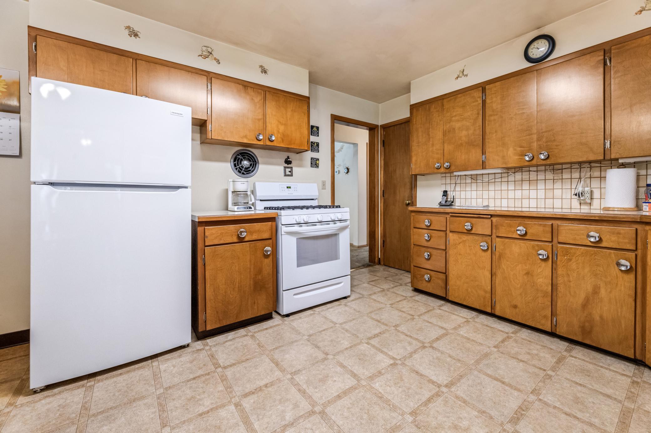 1402 6th Street Northwest Austin, MN 55912 - Photo 7 of 31