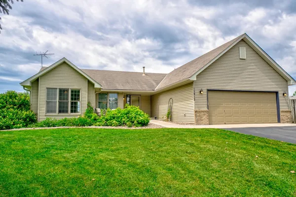 $564,900 | 15912 Cascade Path, Rosemount, MN 55068