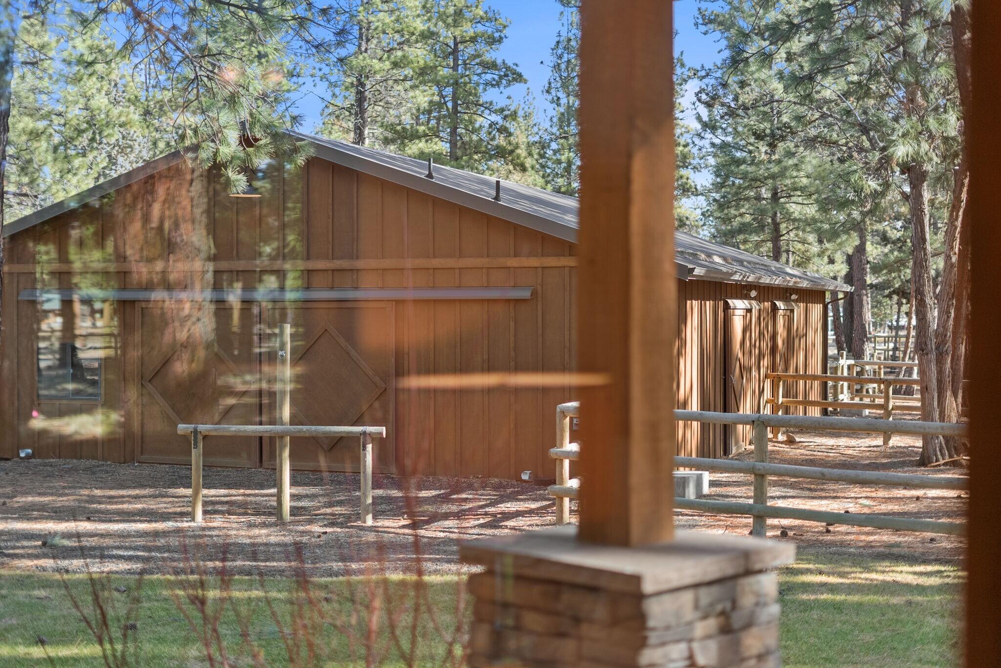69255 Crooked Horseshoe Road Sisters, OR 97759 - Photo 54 of 154