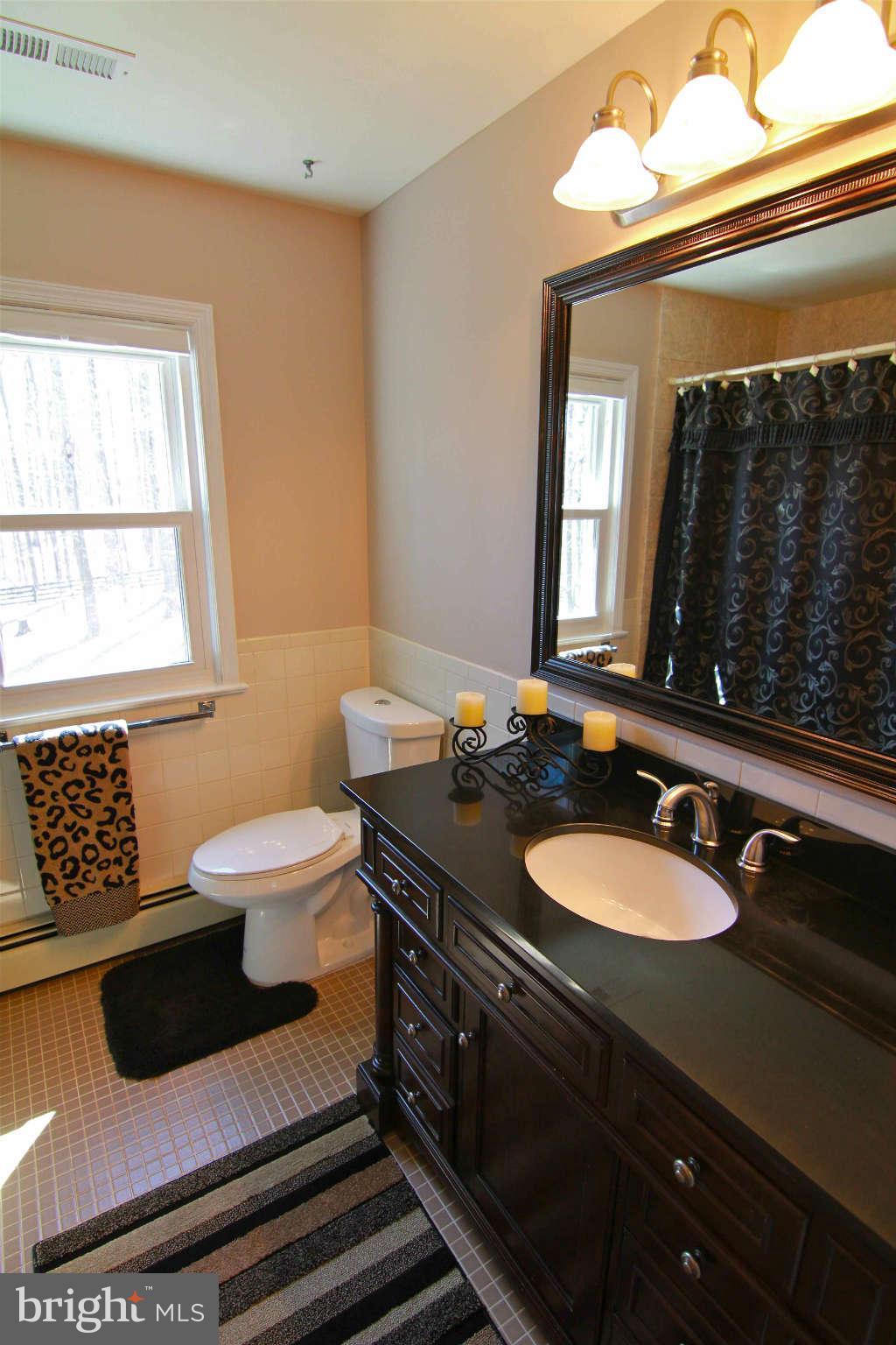 41357 Red Hill Road Leesburg, VA 20175 - Photo 16 of 27 Bath