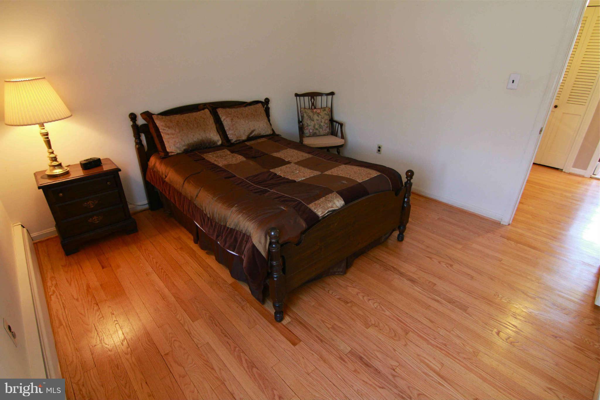 41357 Red Hill Road Leesburg, VA 20175 - Photo 17 of 27 Bedroom