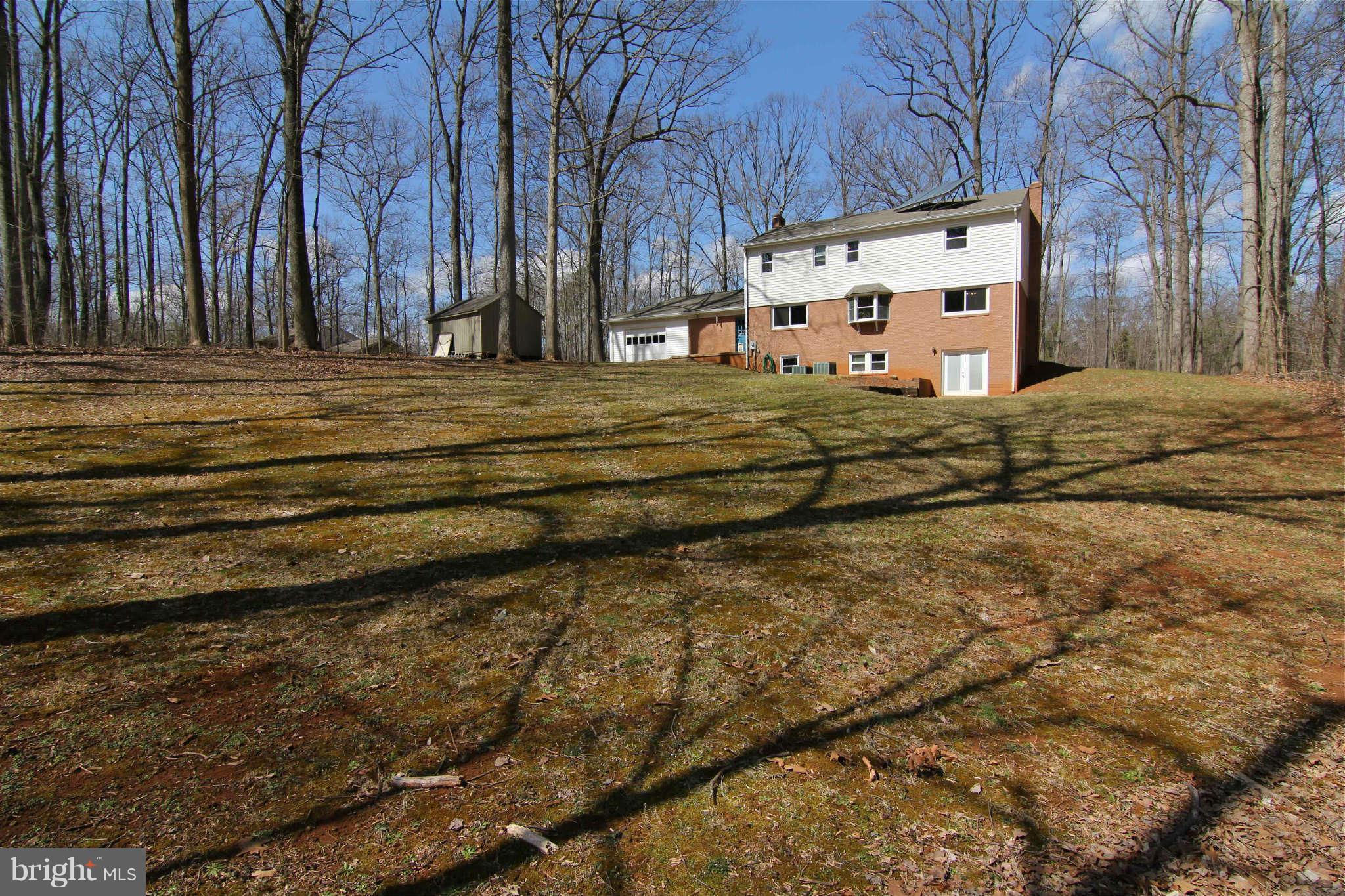 41357 Red Hill Road Leesburg, VA 20175 - Photo 3 of 27 Exterior (Rear)