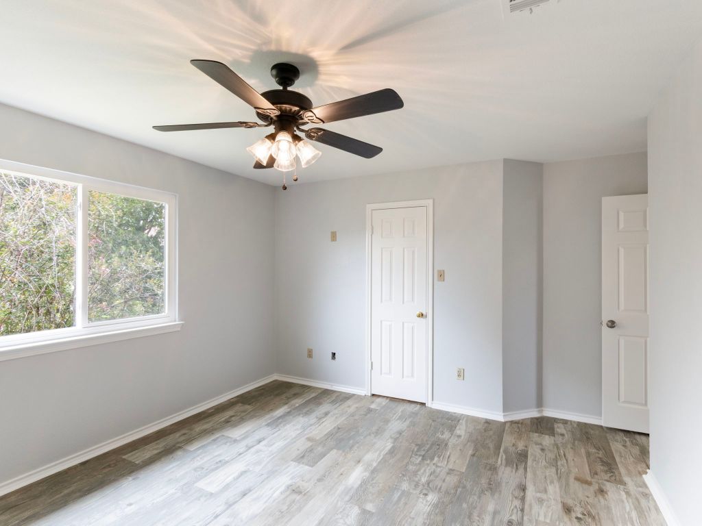 410 Steeplechase Drive Georgetown, TX 78626 - Photo 12 of 15 a view of an empty room with a window