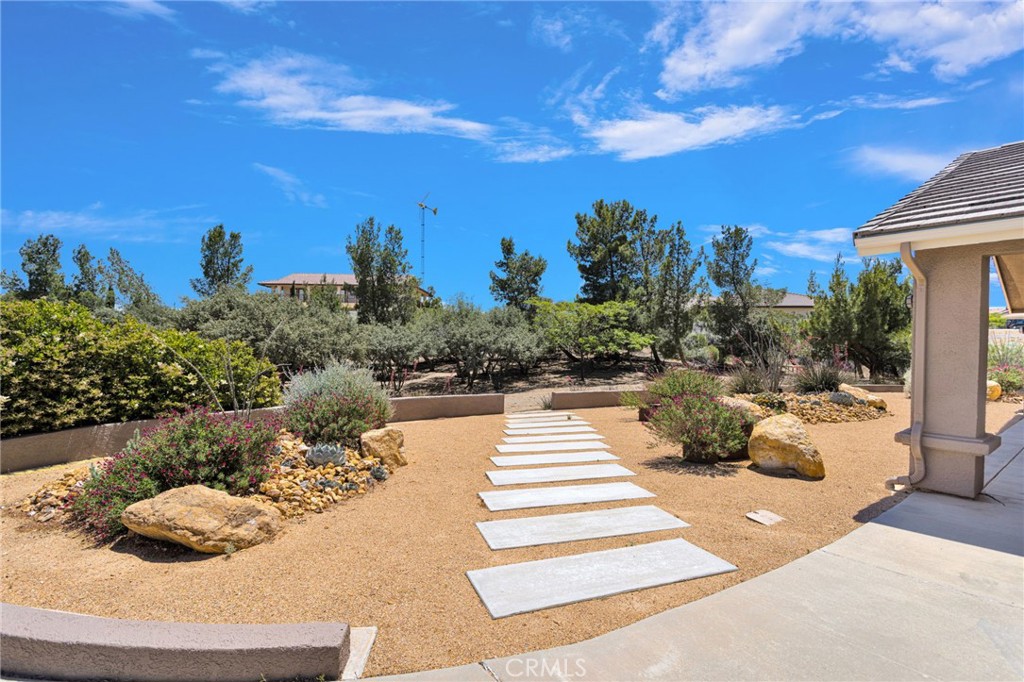 7031 Joshua Road Oak Hills, CA 92344 - Photo 38 of 77