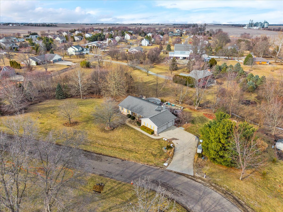 103 Comet Lane Heyworth, IL 61745 - Photo 1 of 53