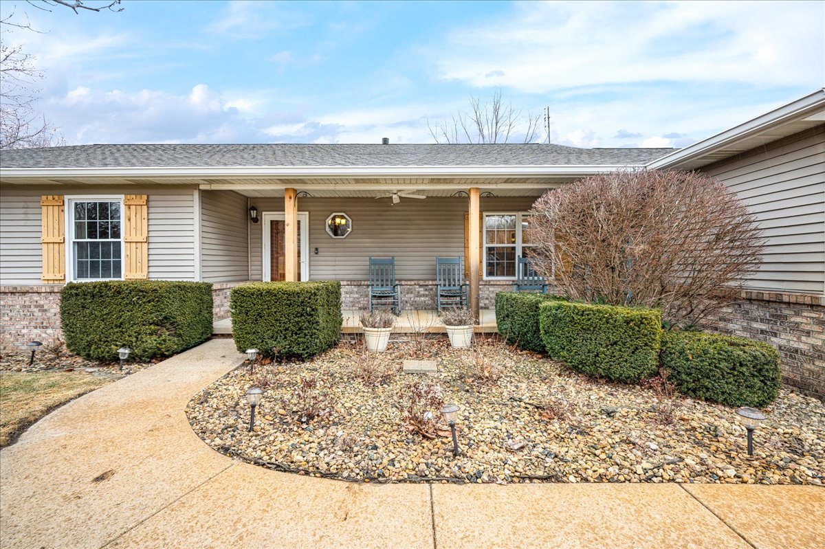 103 Comet Lane Heyworth, IL 61745 - Photo 16 of 53