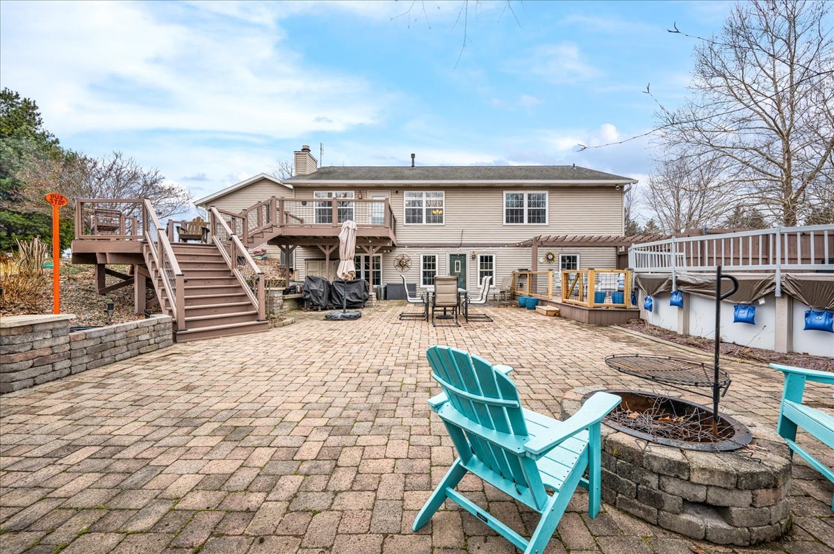 103 Comet Lane Heyworth, IL 61745 - Photo 4 of 53