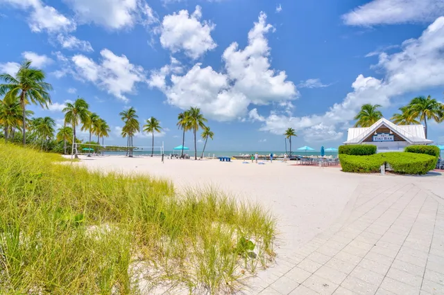 $464,000 | 2600 Overseas Highway, Unit 30, Marathon, FL 33050