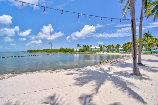 $464,000 | 2600 Overseas Highway, Unit 30, Marathon, FL 33050
