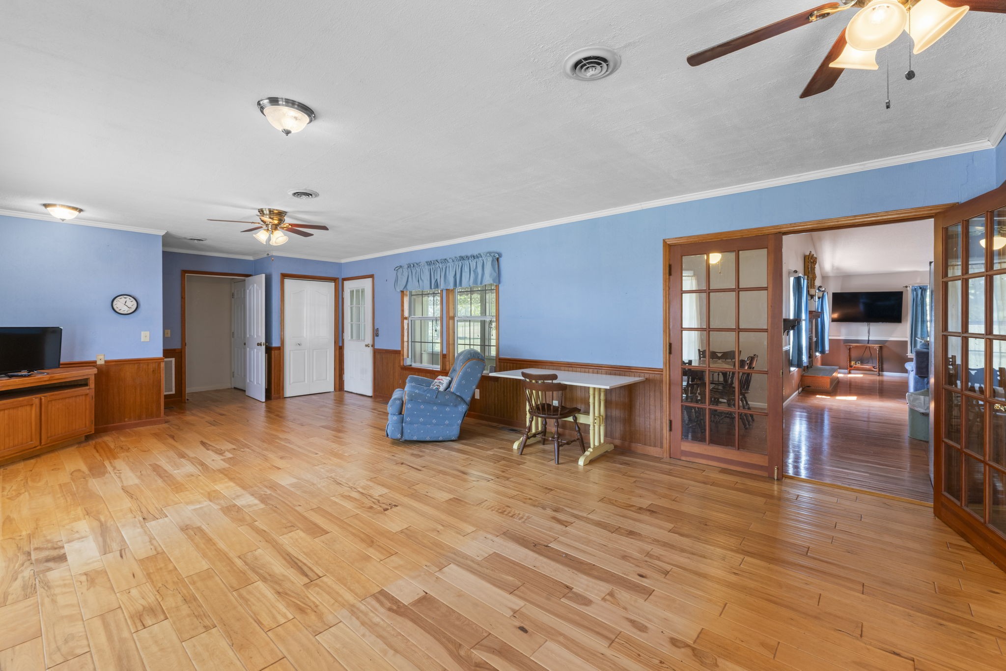 6737 Windrow Road Rockvale, TN 37153 - Photo 15 of 49 a living room with furniture and a wooden floor
