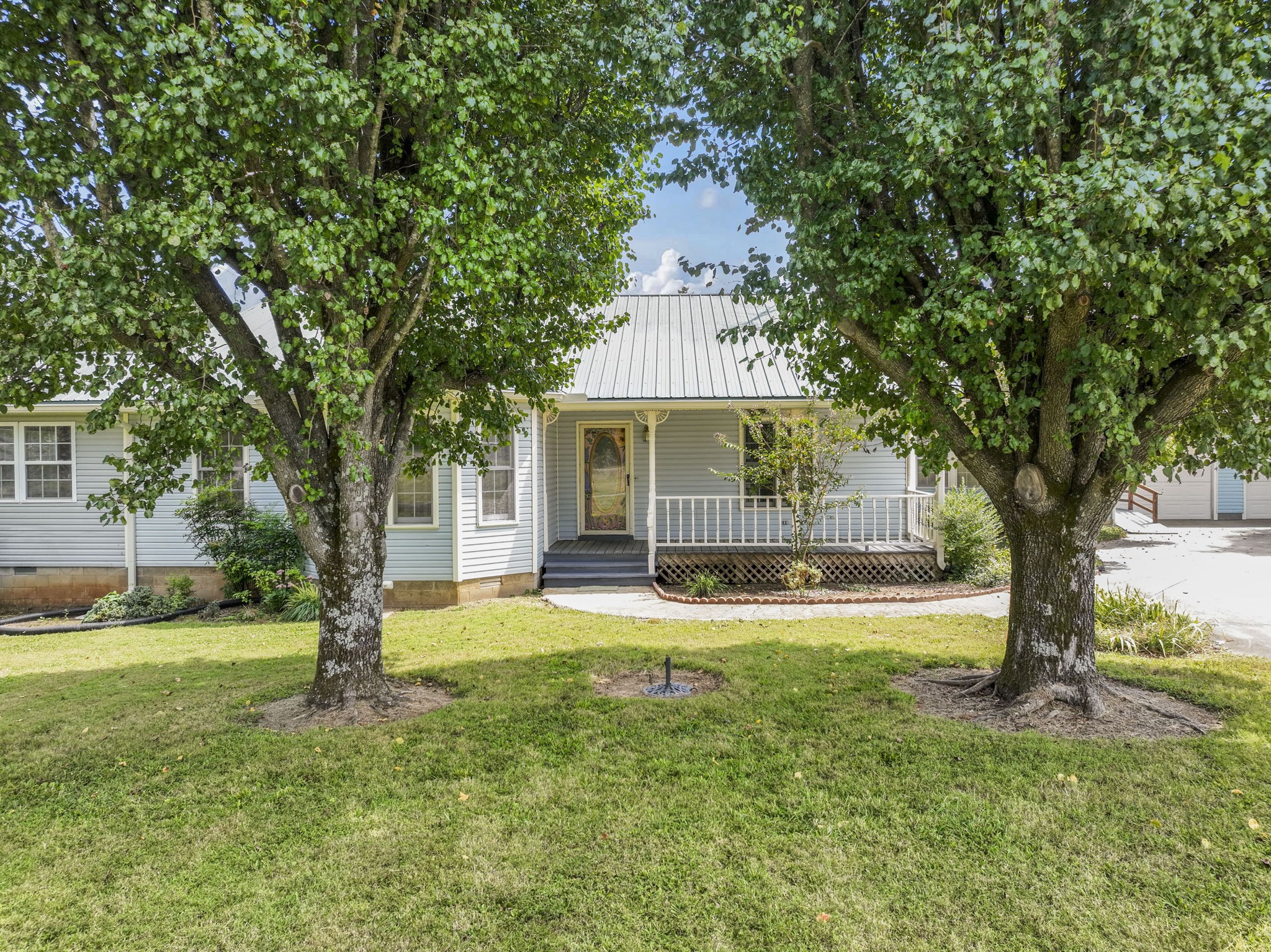6737 Windrow Road Rockvale, TN 37153 - Photo 48 of 49 a front view of a house with yard and green space