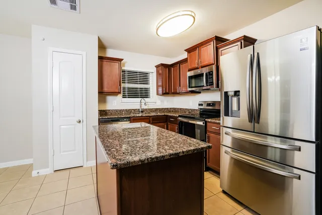 $1,925 | 5155 Cottage Creek Lane, Rosenberg, TX 77469