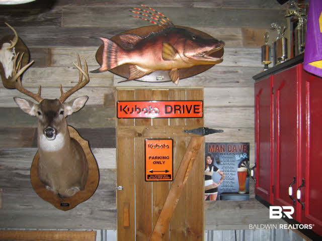 5480 Mobile Avenue Orange Beach, AL 36561 - Photo 18 of 22 Man Cave