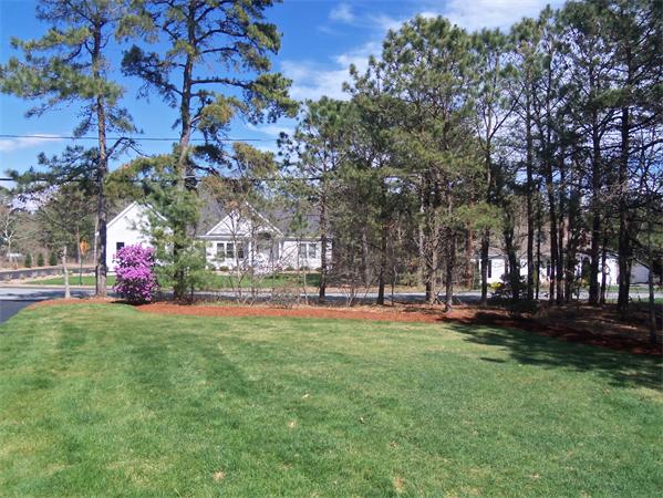 31 Monomoscoy Road Mashpee, MA 02649 - Photo 20 of 21