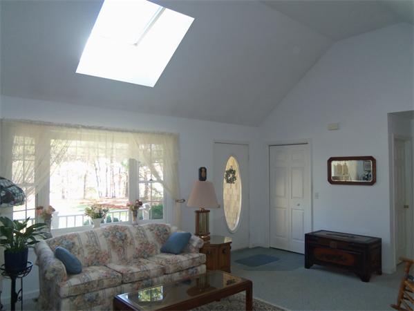 31 Monomoscoy Road Mashpee, MA 02649 - Photo 7 of 21