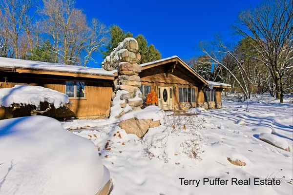 $395,000 | 2291 20 Mile Road Northwest, Kent City, MI 49330