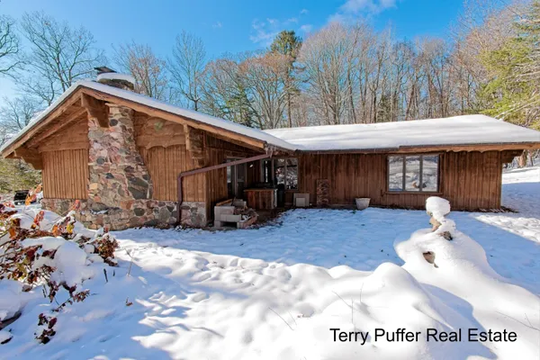 $395,000 | 2291 20 Mile Road Northwest, Kent City, MI 49330