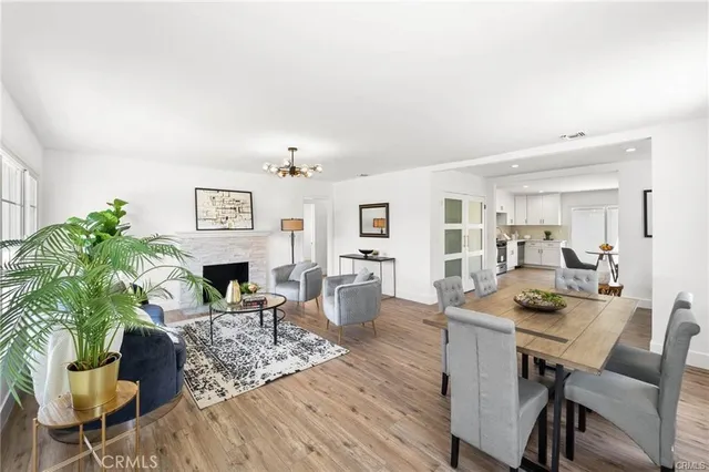 $1,199,000 | 11443-11445 Saticoy Street, North Hollywood, CA 91605