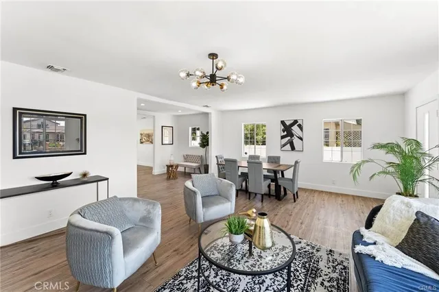 $1,199,000 | 11443-11445 Saticoy Street, North Hollywood, CA 91605