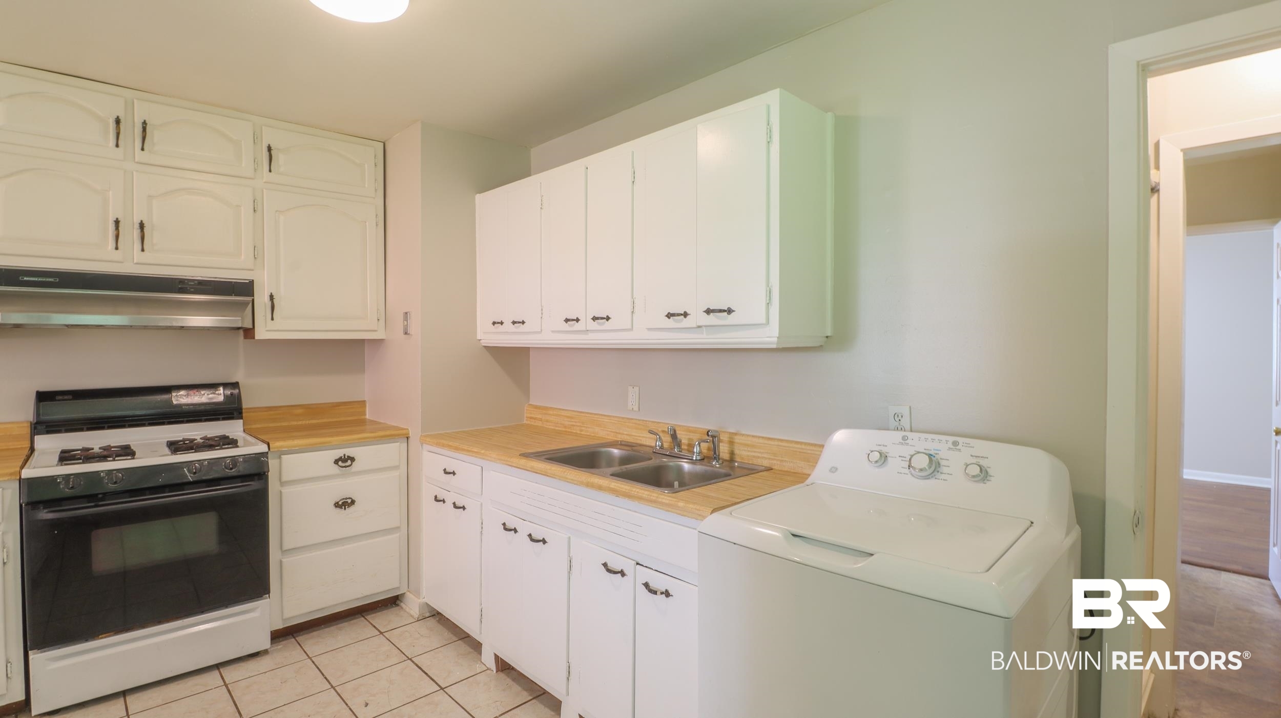 4107 Latimer Lane Mobile, AL 36609 - Photo 7 of 17