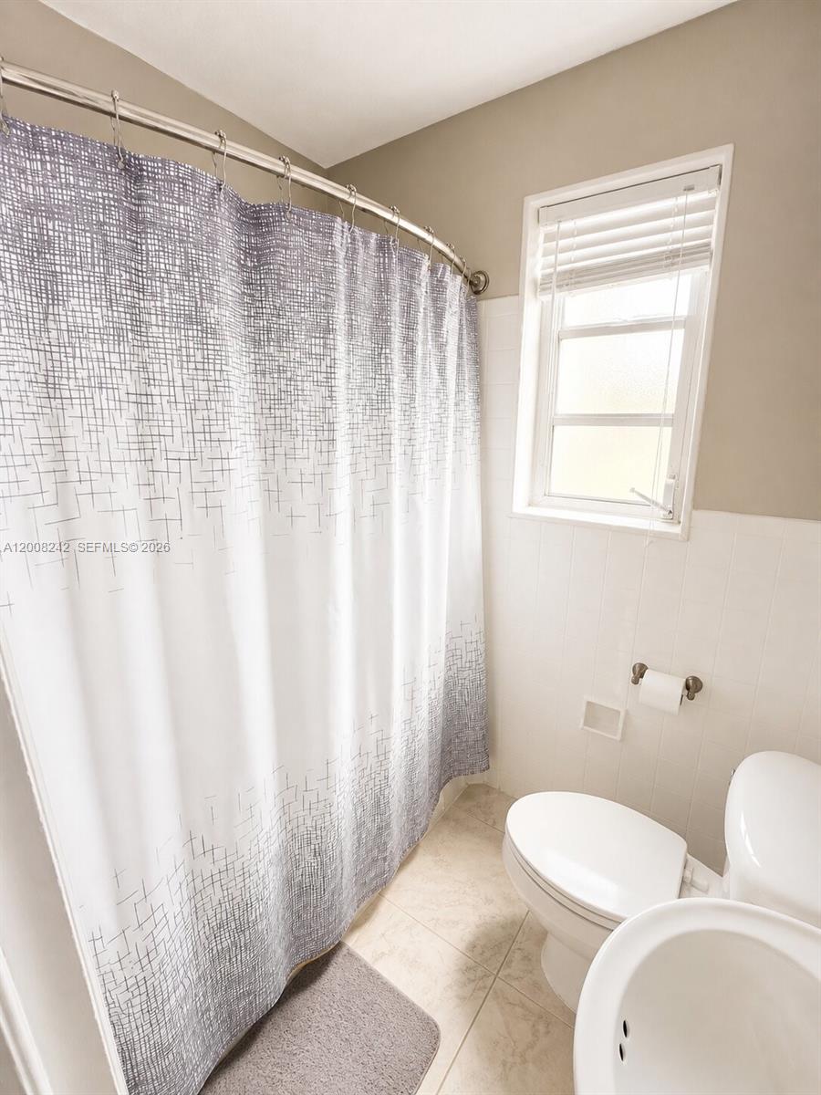 375 Southwest 19th Avenue, Unit 2 Miami, FL 33135 - Photo 22 of 30