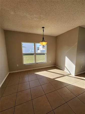 $2,000 | 518 Brighton Court, Kissimmee, FL 34758