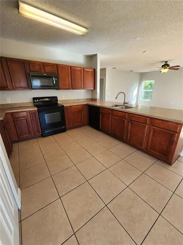 $2,100 | 518 Brighton Court, Kissimmee, FL 34758
