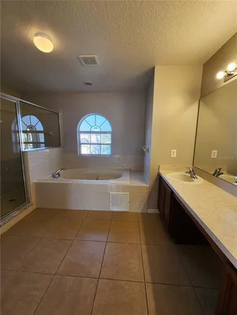 $2,000 | 518 Brighton Court, Kissimmee, FL 34758