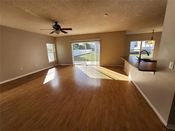 $2,000 | 518 Brighton Court, Kissimmee, FL 34758