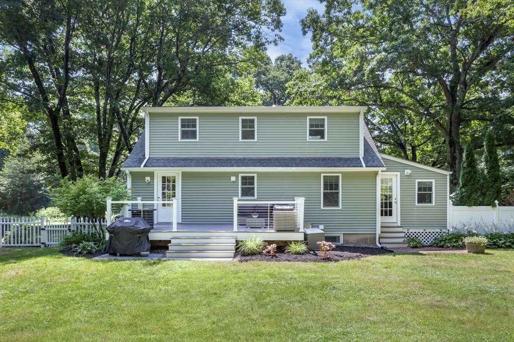 314 Pleasant Street Franklin, MA 02038 - Photo 37 of 40