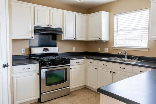 $2,295 | 1608 Diana Drive, Round Rock, TX 78664