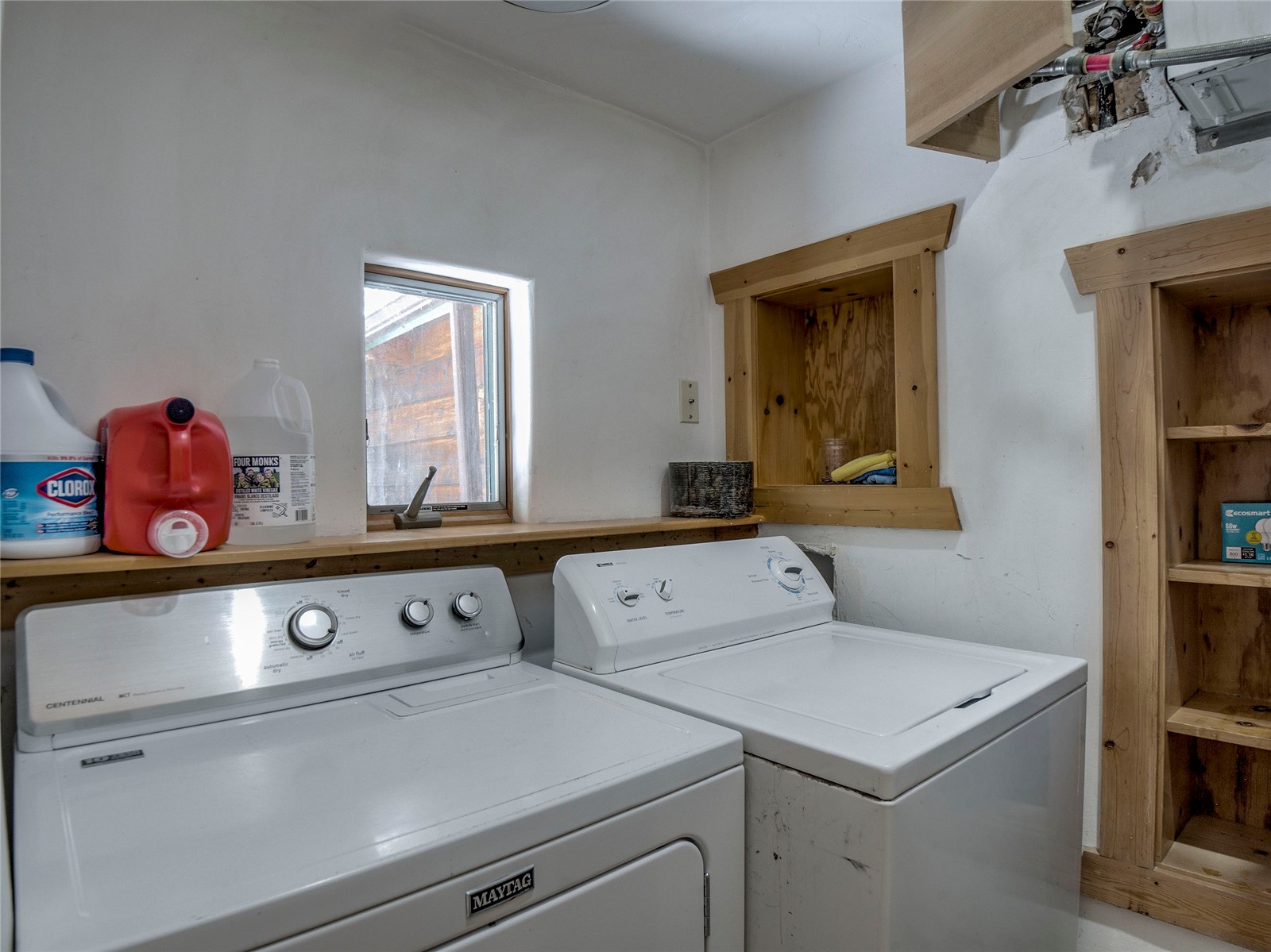 46 Singleton Road Alma, CO 80420 - Photo 21 of 50 a utility room with dryer and washer