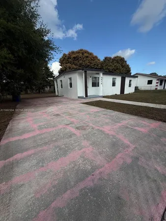 $535,000 | 3515 Northwest 213th Street, Miami Gardens, FL 33056