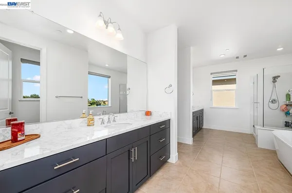 $1,324,000 | 713 River Bend Drive, Lathrop, CA 95330