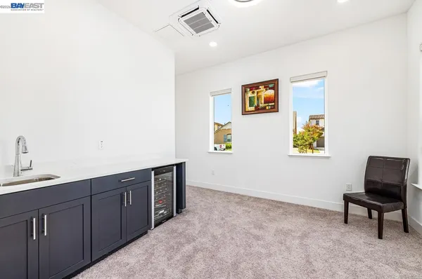 $1,324,000 | 713 River Bend Drive, Lathrop, CA 95330