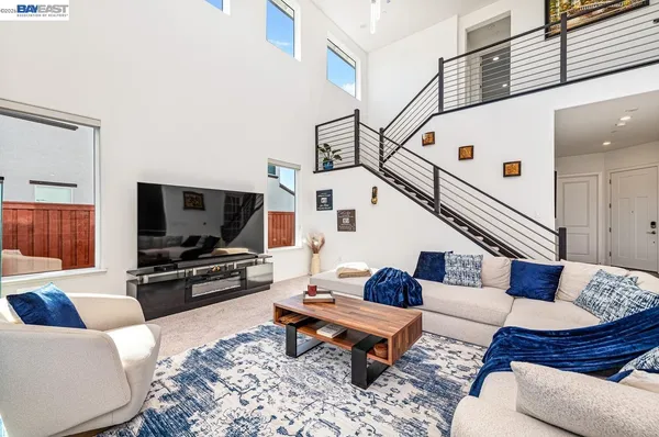 $1,324,000 | 713 River Bend Drive, Lathrop, CA 95330