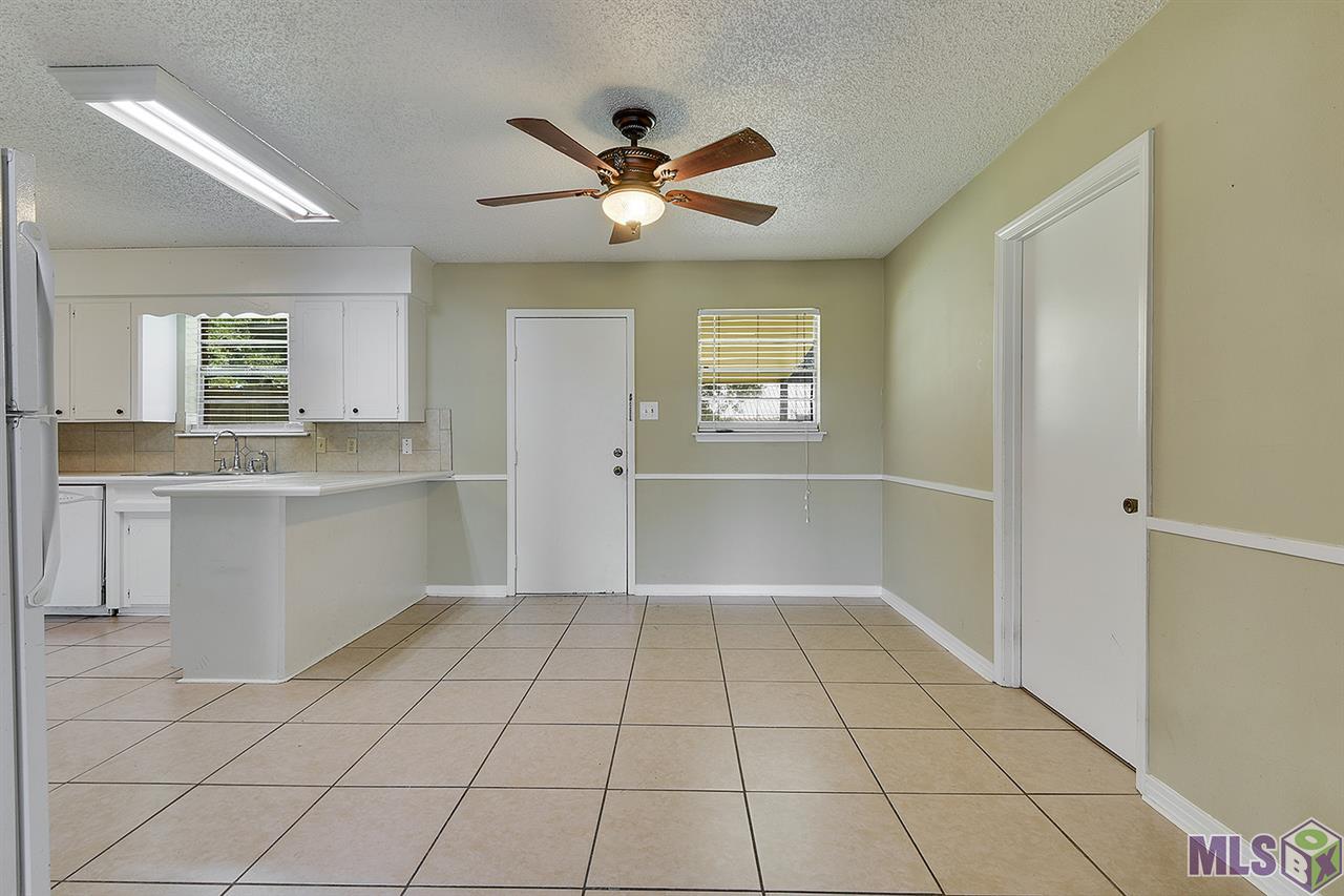 41236 Rhea Street Gonzales, LA 70737 - Photo 4 of 9 Breakfast / Dining Area