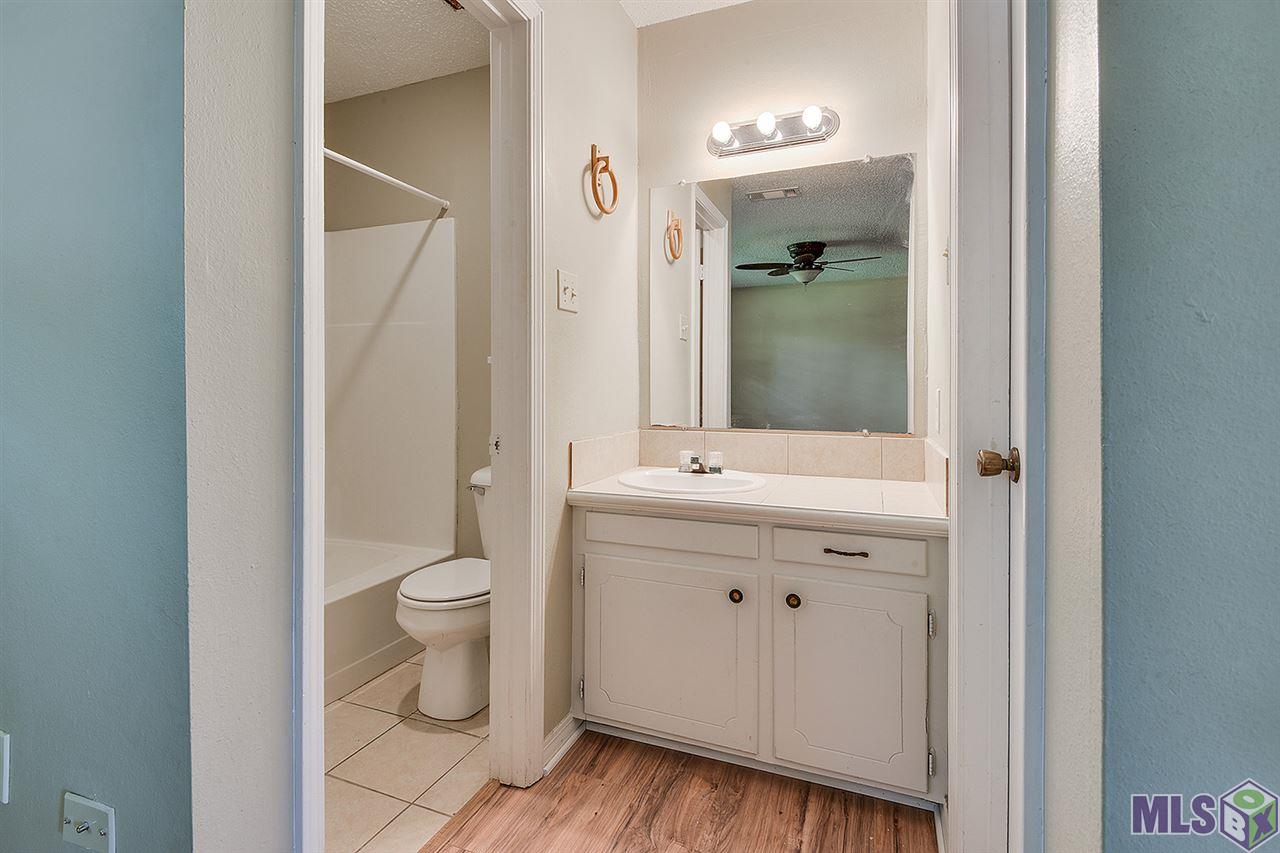 41236 Rhea Street Gonzales, LA 70737 - Photo 8 of 9 Master Bathroom