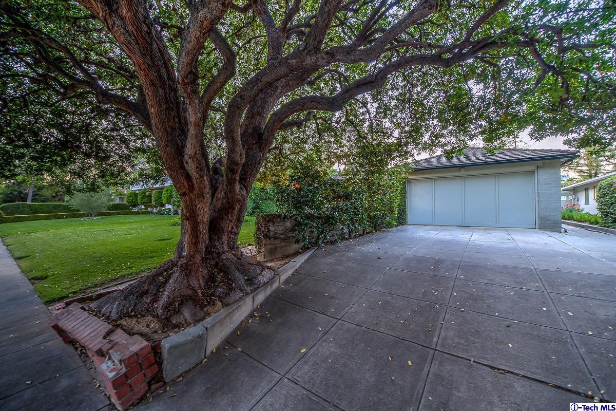 1271 Roanoke Road San Marino, CA 91108 - Photo 8 of 65 a view of a backyard with a garden